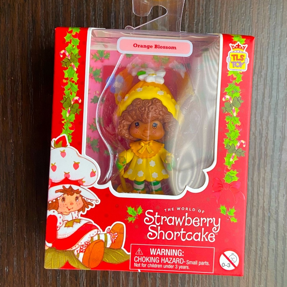 nwt ⚠️LAST CHANCE⚠️Orange Blossom figure🍊